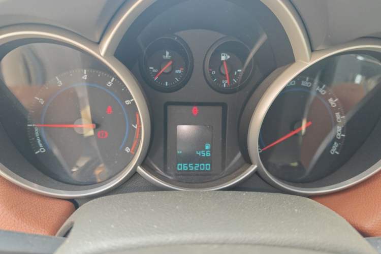Used Chevrolet Cruze 2013 1.6L SE MT Instrument Cluster