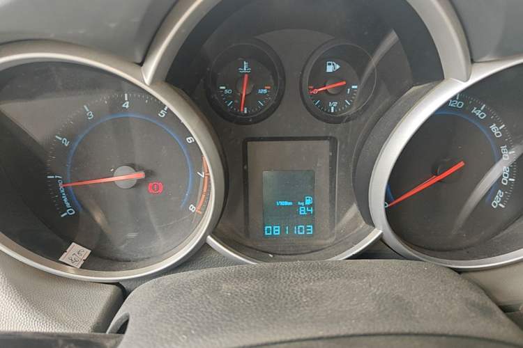 Used Chevrolet Cruze 2013 1.6L SL MT Instrument Cluster