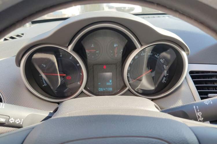 Used Chevrolet Cruze 2013 1.6L SE MT Instrument Cluster