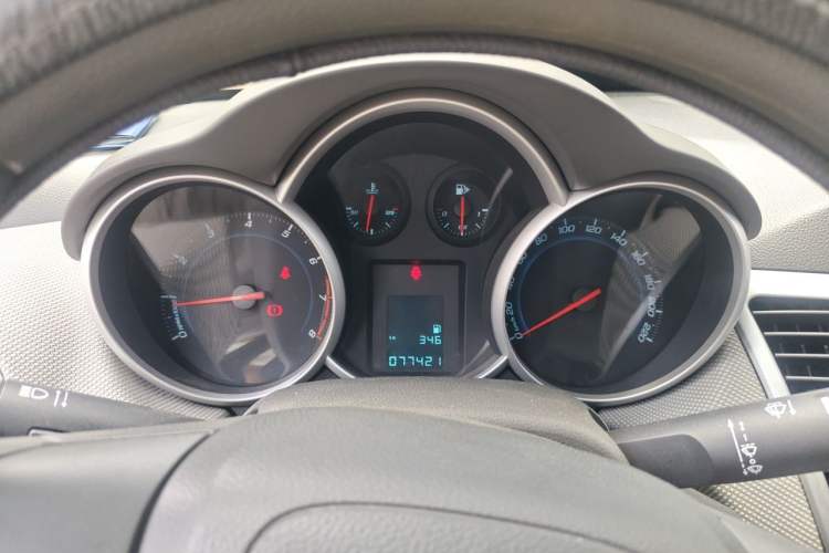 Used Chevrolet Cruze 2013 1.6L SE MT Instrument Cluster