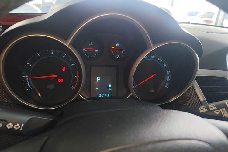 Used Chevrolet Cruze 2013 Hatchback 1.6L Automatic Luxury Model Instrument Cluster