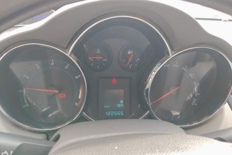 Used Chevrolet Cruze 2013 1.6L SL MT Instrument Cluster