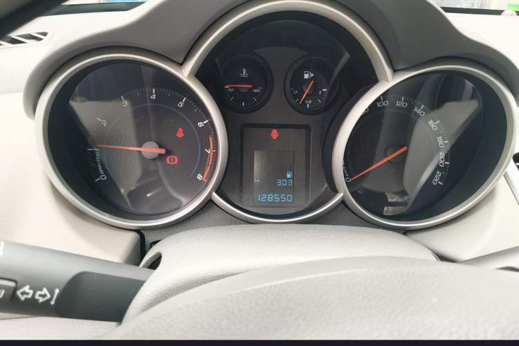 Used Chevrolet Cruze 2013 1.6L SL MT Instrument Cluster