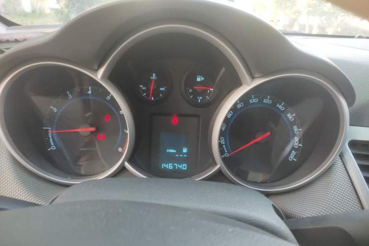 Used Chevrolet Cruze 2013 1.6L SE MT Instrument Cluster
