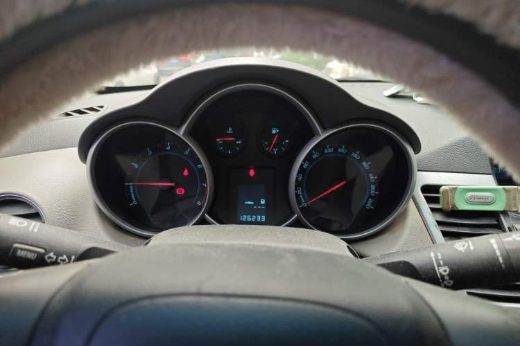 Used Chevrolet Cruze 2013 1.6L SL MT Instrument Cluster