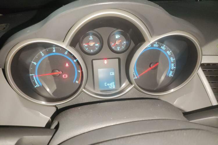 Used Chevrolet Cruze 2013 1.6L SL MT Instrument Cluster
