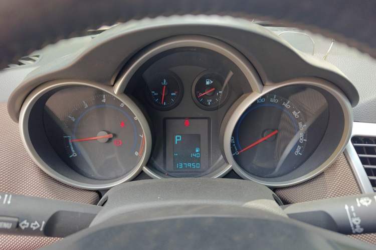 Used Chevrolet Cruze 2013 Hatchback 1.6L Automatic Luxury Model Instrument Cluster