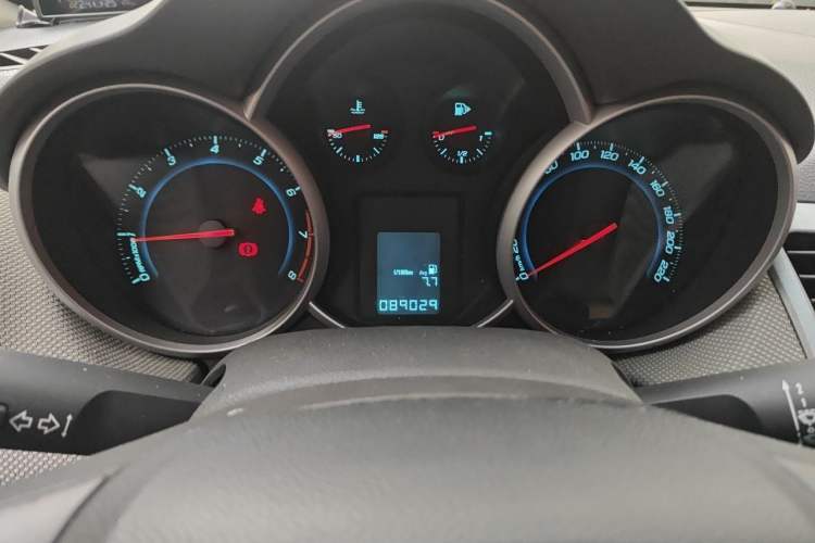 Used Chevrolet Cruze 2013 1.6L SE MT Instrument Cluster