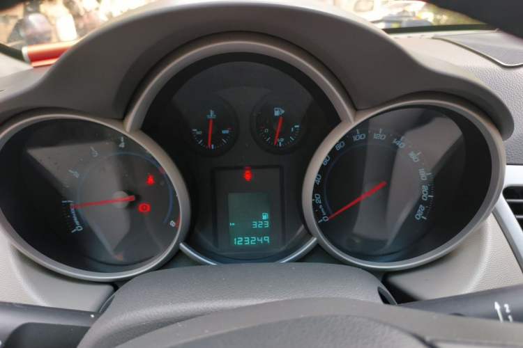 Used Chevrolet Cruze 2013 1.6L SL MT Instrument Cluster