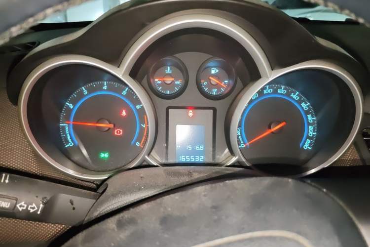 Used Chevrolet Cruze 2013 Hatchback 1.6L Manual Luxury Model Instrument Cluster