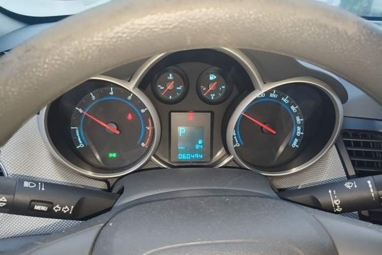 Used Chevrolet Cruze 2013 1.8L SE AT Instrument Cluster