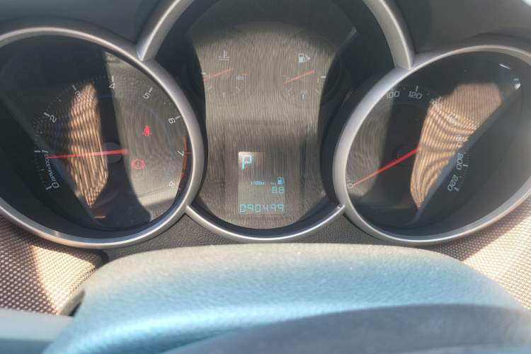 Used Chevrolet Cruze 2013 Hatchback 1.6L Automatic Luxury Model Instrument Cluster