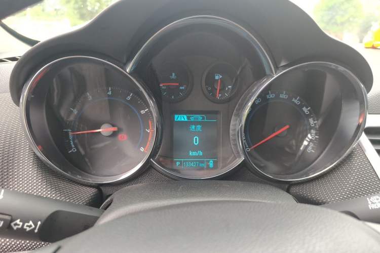 Used Chevrolet Cruze 2013 Hatchback 1.6T Automatic Flagship Model Instrument Cluster