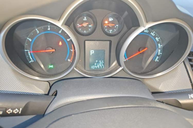 Used Chevrolet Cruze 2013 1.8L SE AT Instrument Cluster
