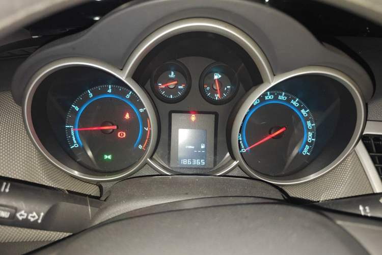 Used Chevrolet Cruze 2013 1.6L SE MT Instrument Cluster