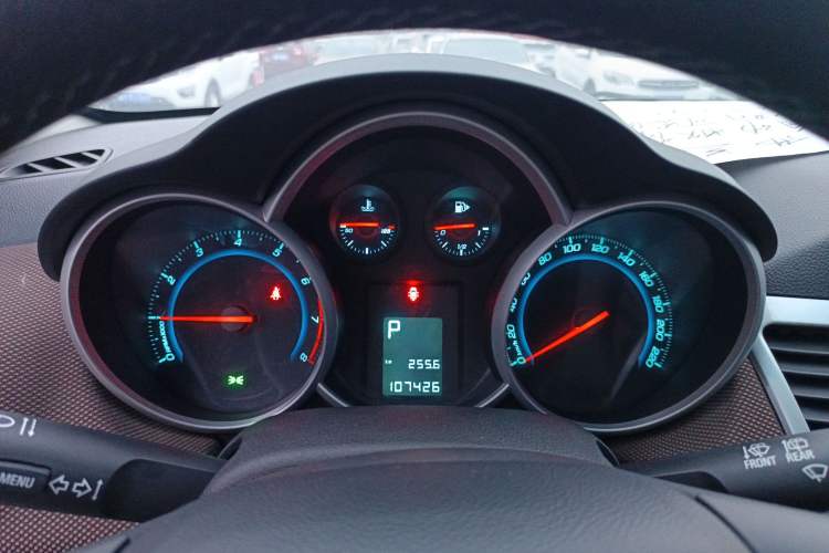 Used Chevrolet Cruze 2013 Hatchback 1.6L Automatic Luxury Model Instrument Cluster
