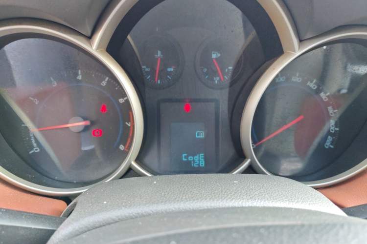 Used Chevrolet Cruze 2013 1.6L SL MT Instrument Cluster