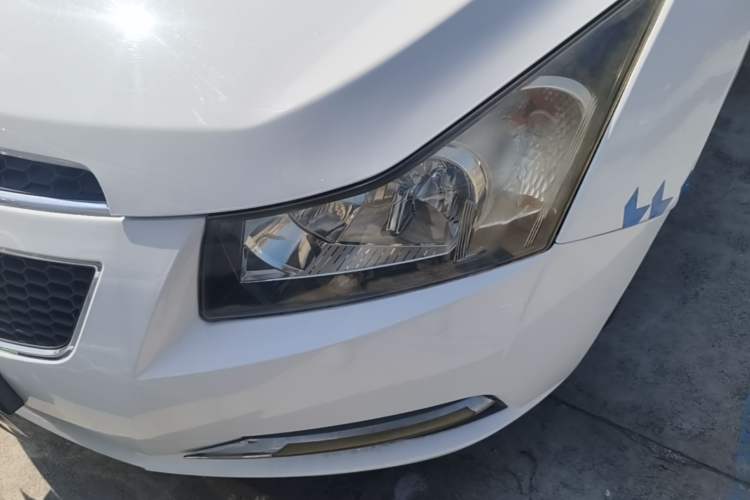 Used Chevrolet Cruze 2013 1.6L SL MT Left Front Headlight