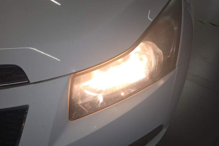 Used Chevrolet Cruze 2013 1.8L SE AT Left Front Headlight
