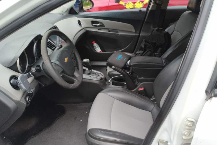 Used Chevrolet Cruze 2013 1.6L SL Grand Edition Automatic Left Front Seat