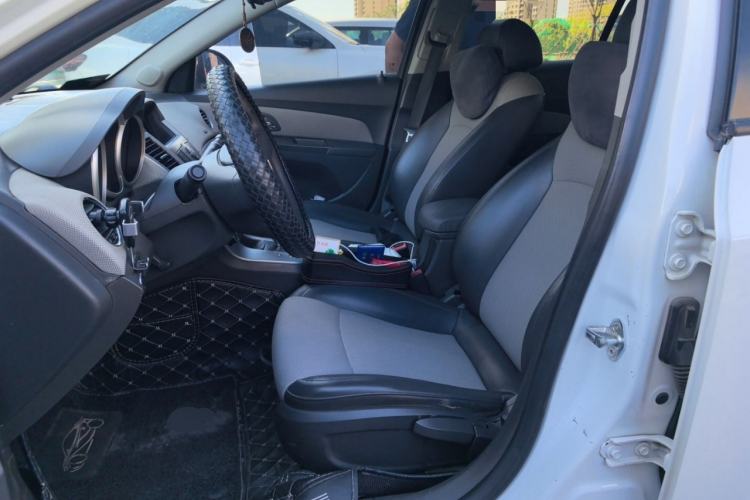 Used Chevrolet Cruze 2013 1.8L SE AT Left Front Seat