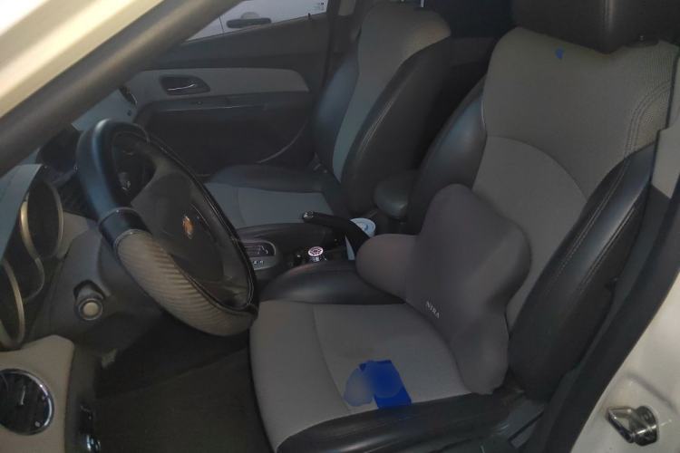 Used Chevrolet Cruze 2013 1.8L SE AT Left Front Seat