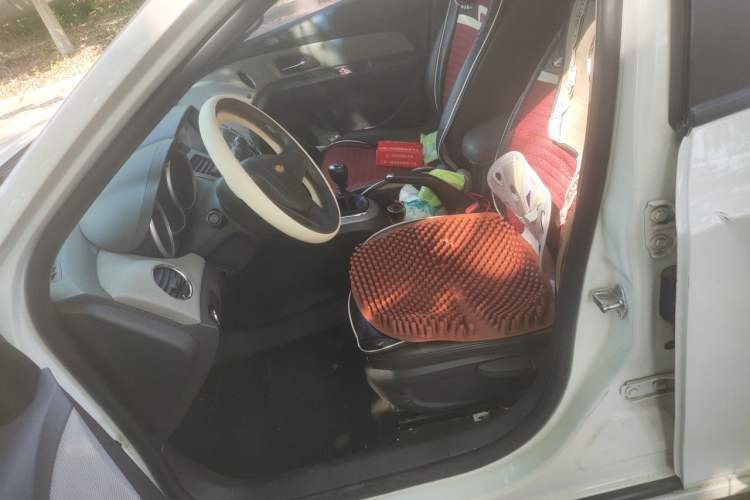 Used Chevrolet Cruze 2013 1.6L SE MT Left Front Seat