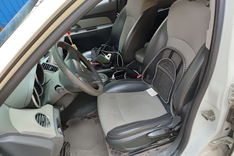Used Chevrolet Cruze 2013 1.8L SE AT Left Front Seat