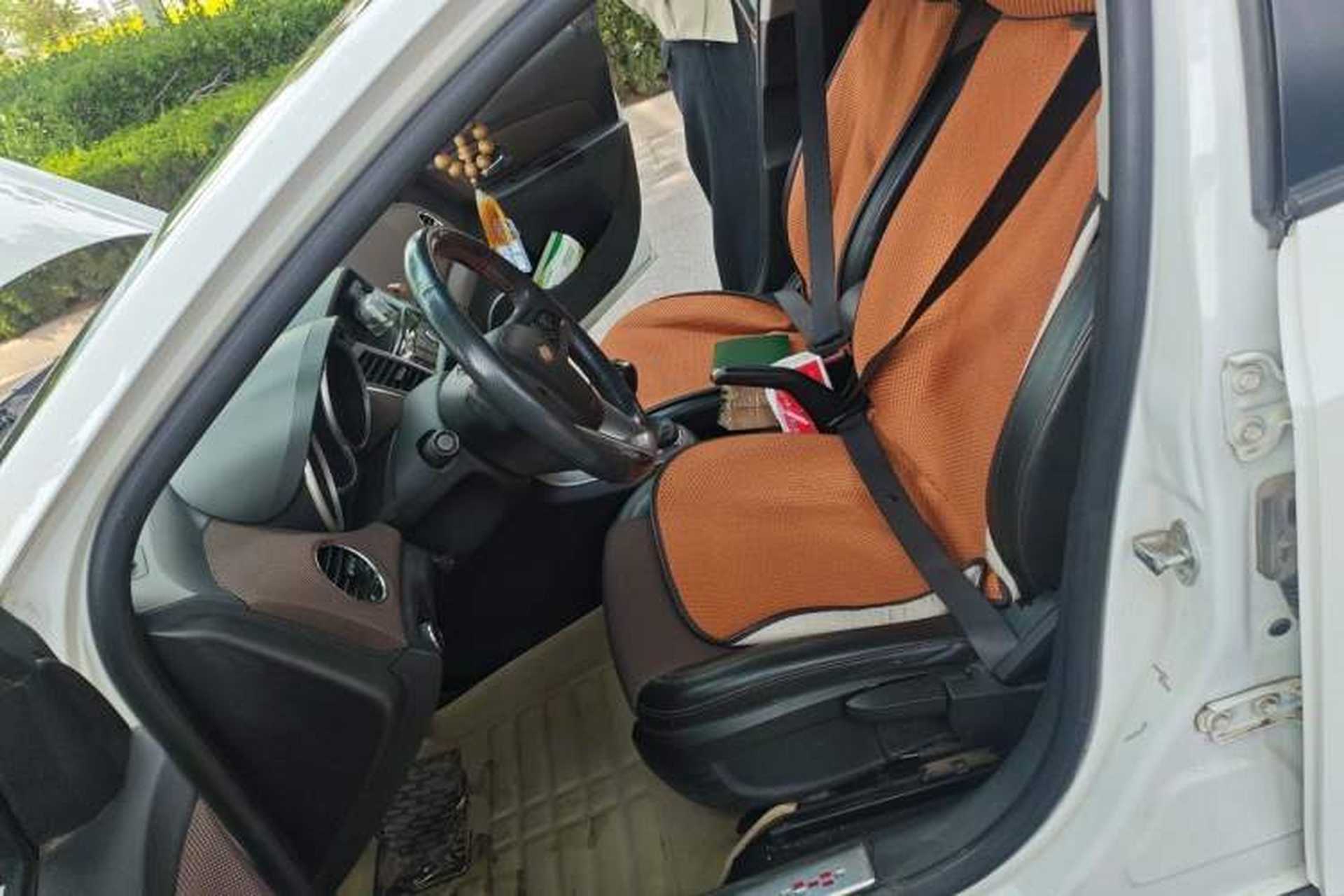 Used Chevrolet Cruze 2013 Hatchback 1.6L Manual Luxury Model Left Front Seat