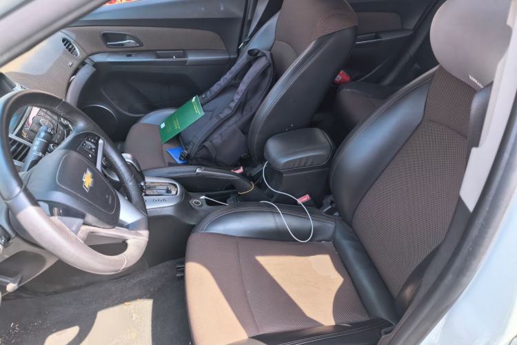 Used Chevrolet Cruze 2013 Hatchback 1.6L Automatic Luxury Model Left Front Seat