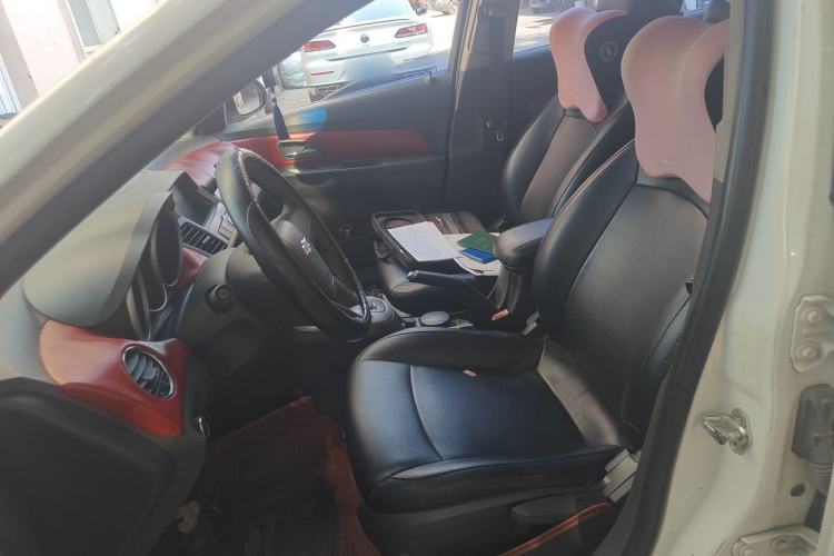 Used Chevrolet Cruze 2013 1.8L SE AT Left Front Seat