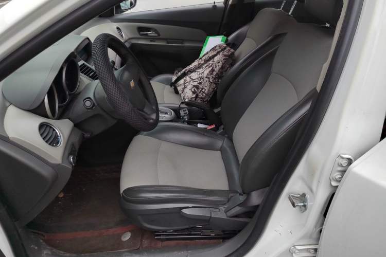 Used Chevrolet Cruze 2013 1.6L SL Grand Edition Automatic Left Front Seat
