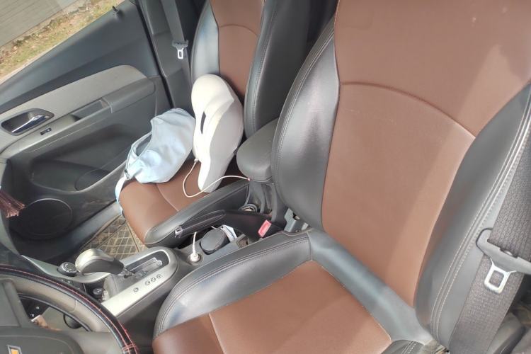 Used Chevrolet Cruze 2013 1.8L SE AT Left Front Seat