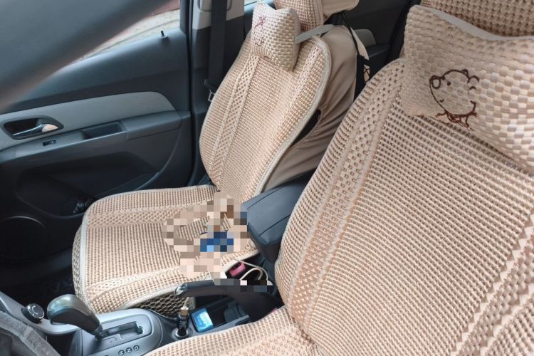 Used Chevrolet Cruze 2013 1.8L SE AT Left Front Seat