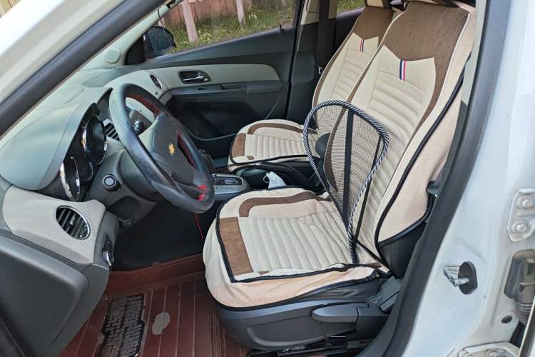 Used Chevrolet Cruze 2013 1.8L SE AT Left Front Seat