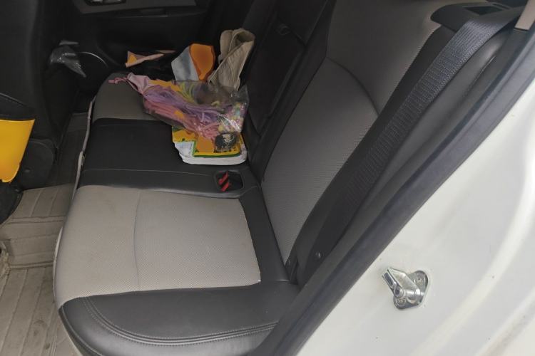 Used Chevrolet Cruze 2013 1.6L SE AT Left Rear Seat