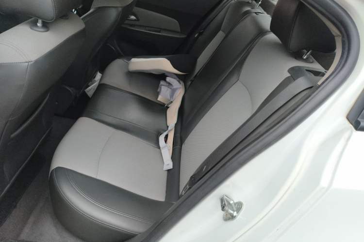 Used Chevrolet Cruze 2013 1.6L SL Grand Edition Automatic Left Rear Seat