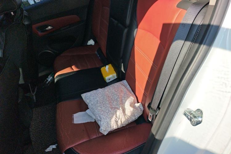 Used Chevrolet Cruze 2013 1.8L SE AT Left Rear Seat