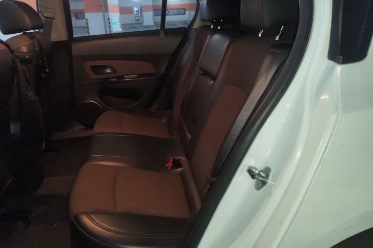 Used Chevrolet Cruze 2013 Hatchback 1.6L Automatic Luxury Model Left Rear Seat