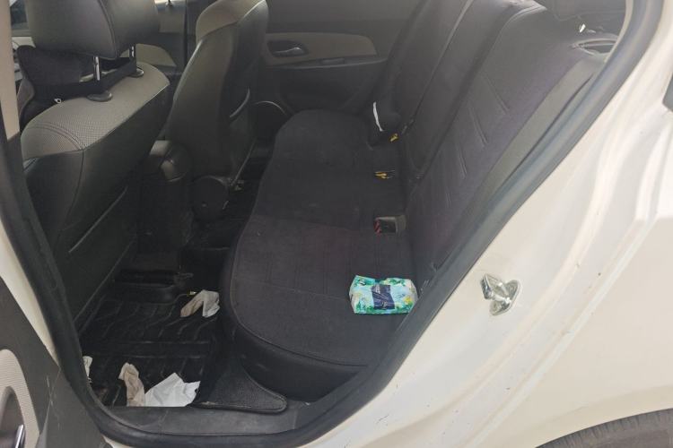 Used Chevrolet Cruze 2013 1.8L SE AT Left Rear Seat