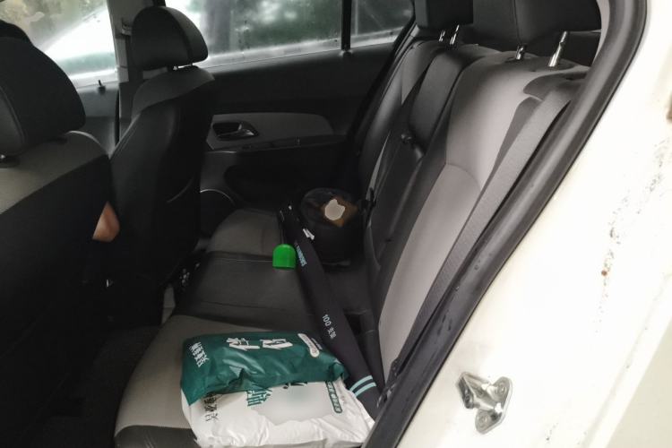 Used Chevrolet Cruze 2013 1.8L SE AT Left Rear Seat