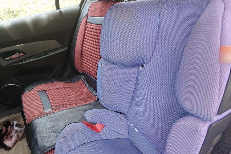 Used Chevrolet Cruze 2013 1.8L SE AT Left Rear Seat