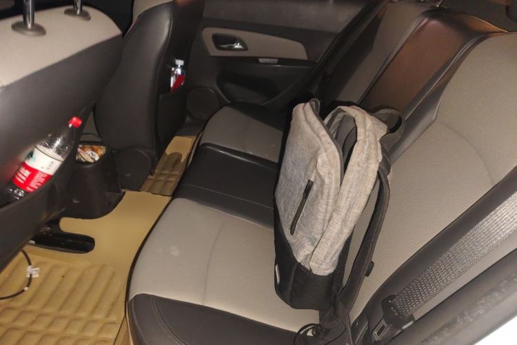 Used Chevrolet Cruze 2013 1.6L SL Sunroof Edition MT Left Rear Seat