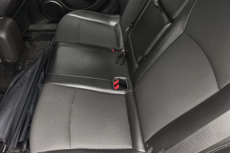 Used Chevrolet Cruze 2013 Hatchback 1.6T Automatic Flagship Model Left Rear Seat