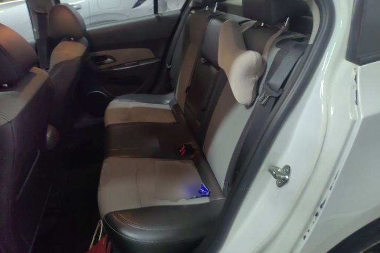 Used Chevrolet Cruze 2013 1.8L SE AT Left Rear Seat
