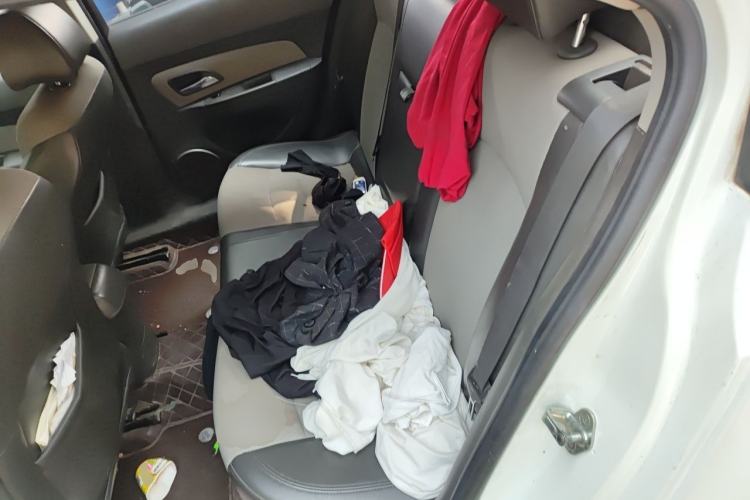 Used Chevrolet Cruze 2013 1.8L SE AT Left Rear Seat