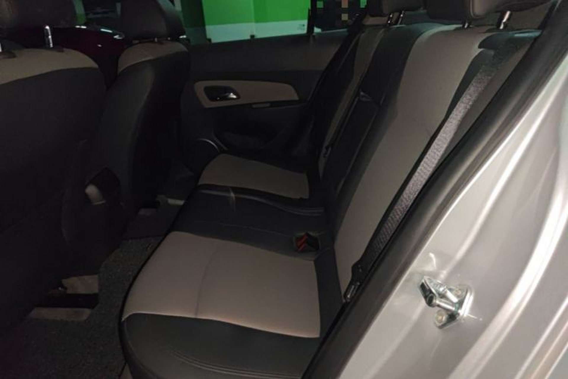 Used Chevrolet Cruze 2013 1.6L SE AT Left Rear Seat