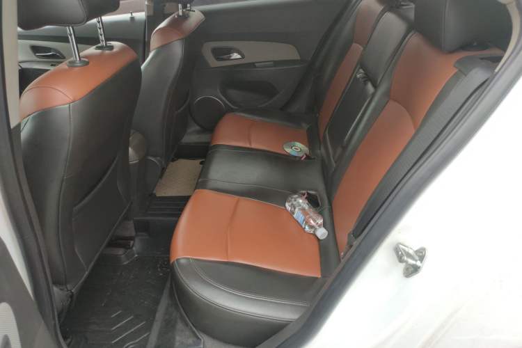 Used Chevrolet Cruze 2013 1.6L SE MT Left Rear Seat