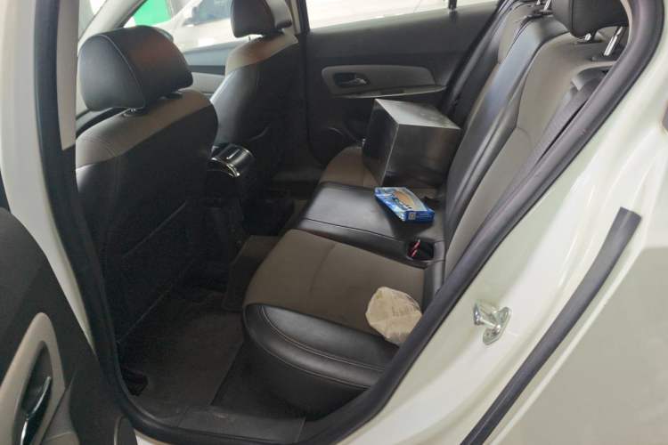 Used Chevrolet Cruze 2013 1.6L SL Grand Edition Automatic Left Rear Seat
