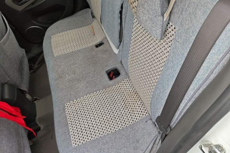 Used Chevrolet Cruze 2013 1.6L SE MT Left Rear Seat